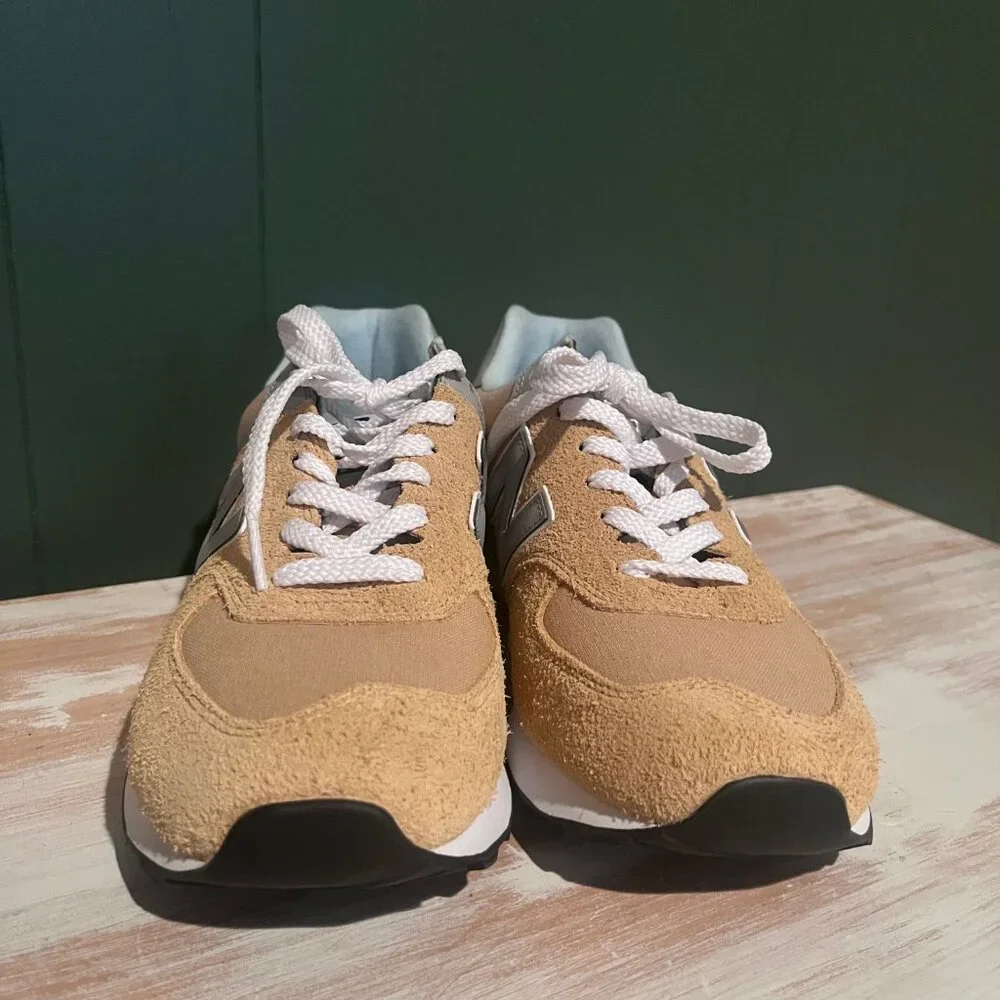 New Balance 574 Sneakers, Gold/Mustard Yellow, W10, NWOT - Picture 3 of 7